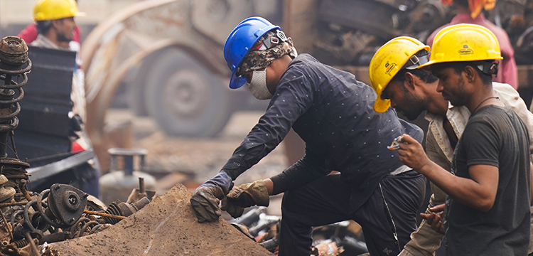 Beyond Smokestacks: Transformative Strategies for Reducing Steel Industry Pollutants through Secondary Steel Manufacturing